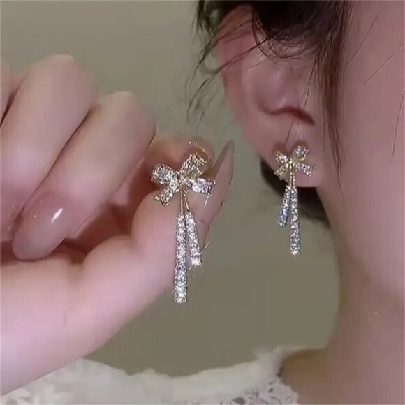 New - Shiny Bowknot Crystal Drop Earrings Sparkling Cubic Zirconia Long Tassel - Picture 1 of 5